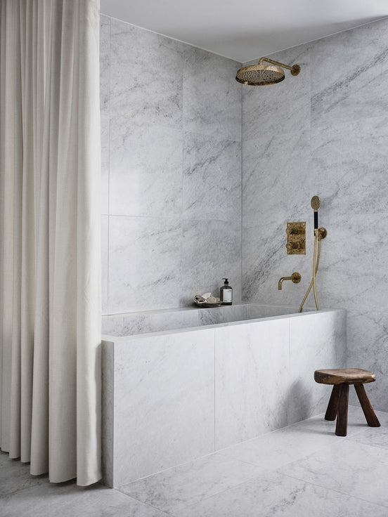Flise Carrara