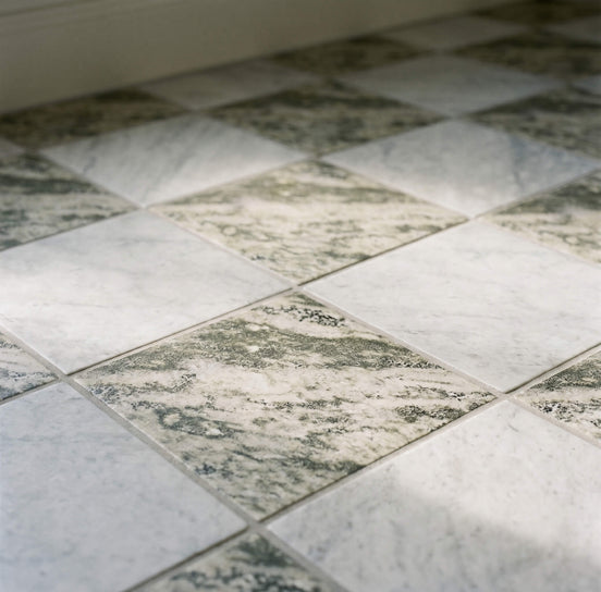 Flise Carrara Kolmården Checker