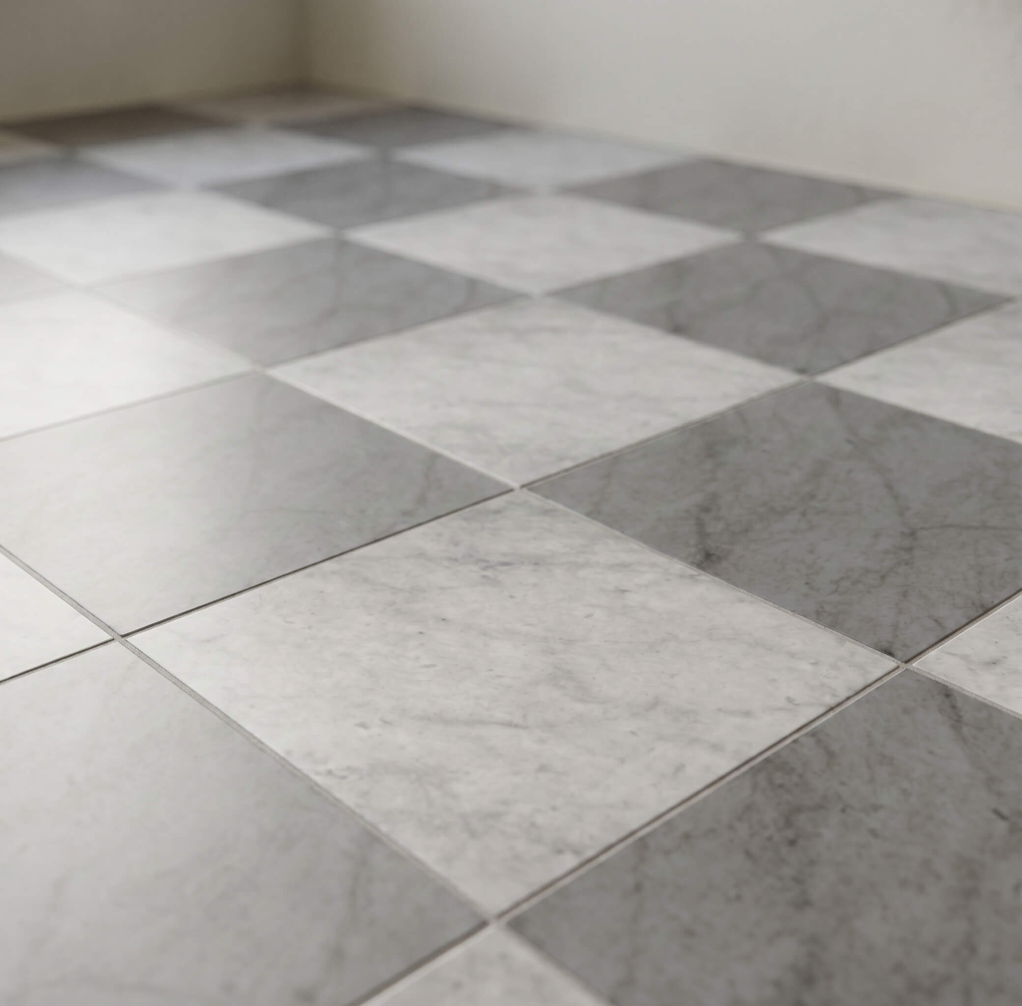 Flise Carrara Dark Checker